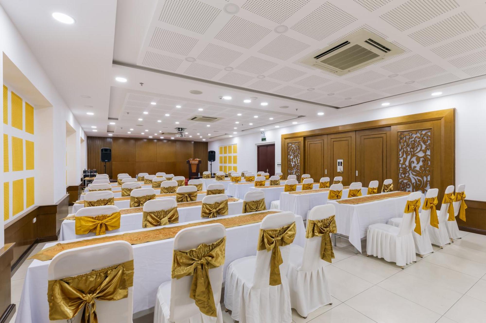 Star Hotel And Spa Danang Екстер'єр фото