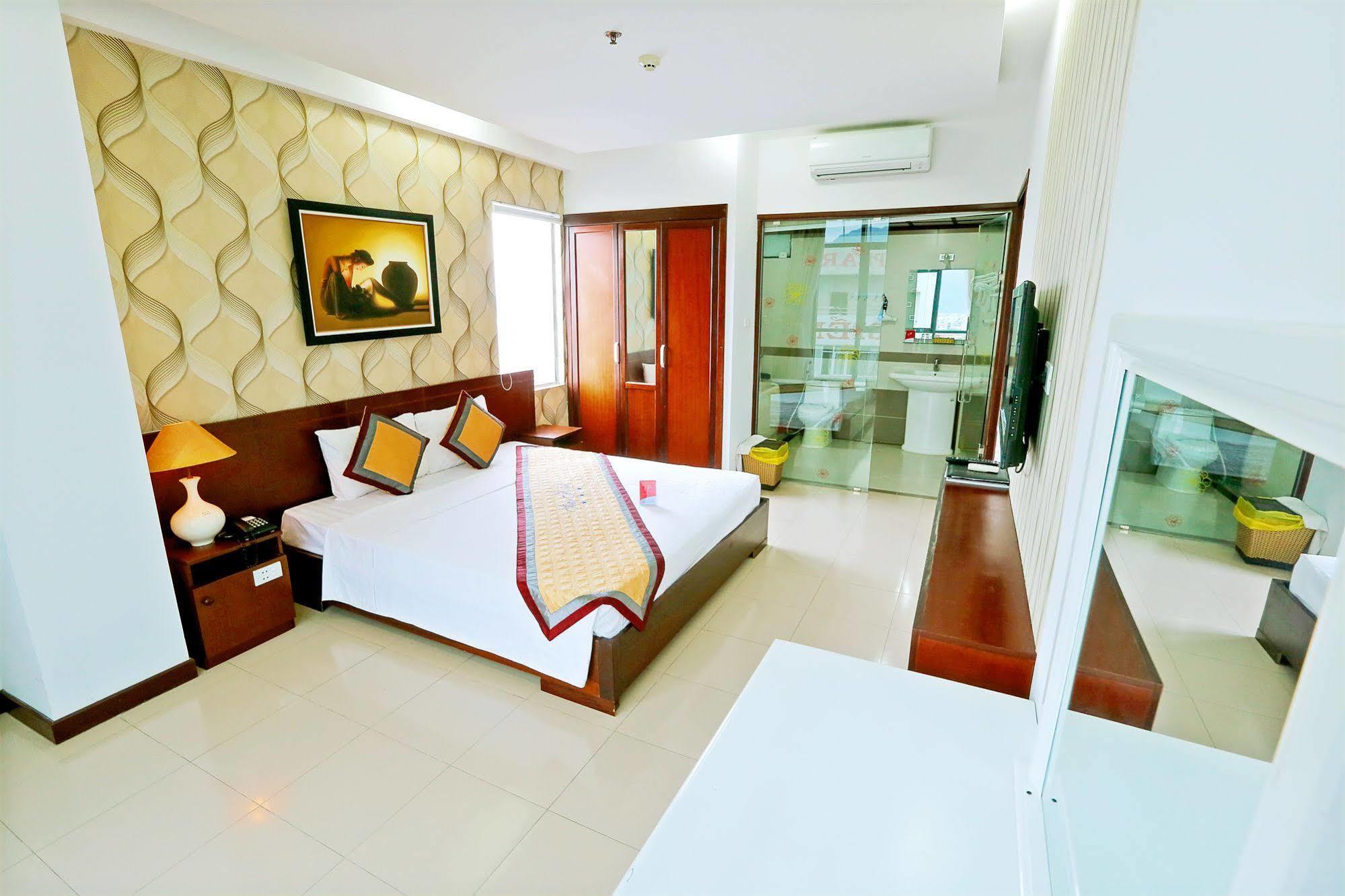 Star Hotel And Spa Danang Екстер'єр фото